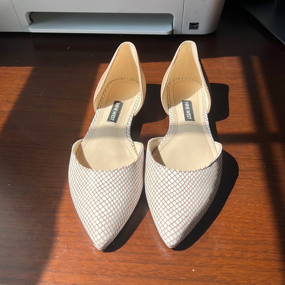 Nine West design flat size 6